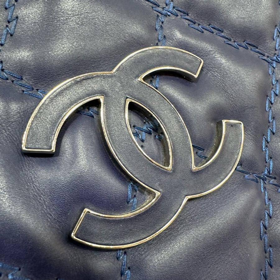 Chanel 藍色全皮雙C銀鏈肩背包-10