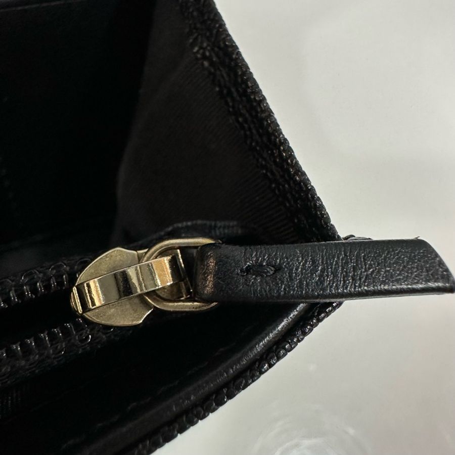 chanel 黑荔枝皮金釦中夾 boy-25