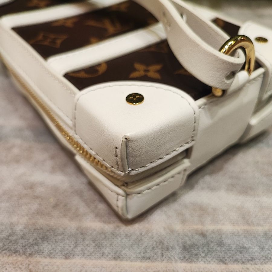 Louis Vuitton x NBA Soft Trunk Wallet-10