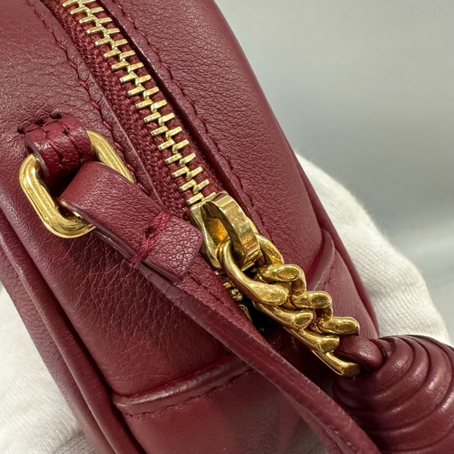 ysl 425317 酒紅金釦流蘇相機包-14
