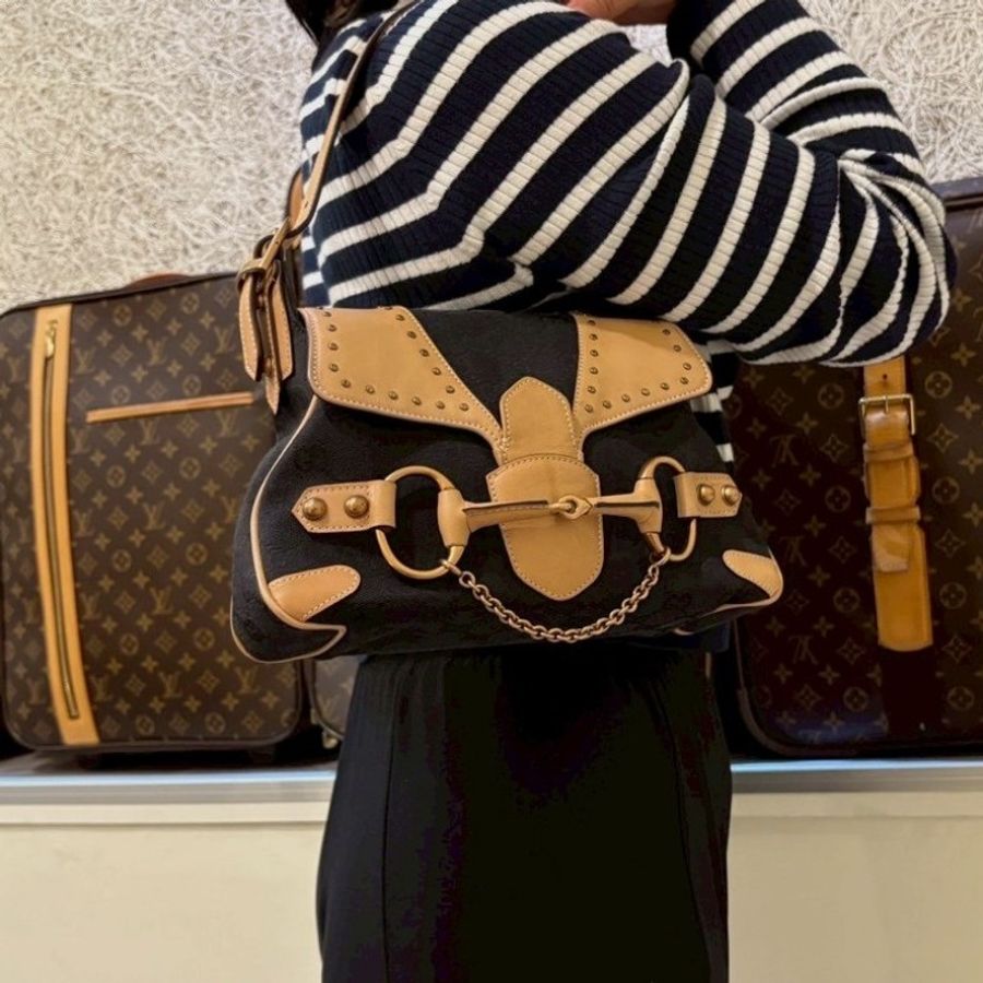 Gucci 駝皮邊黑logo布搖滾系列肩側包-4