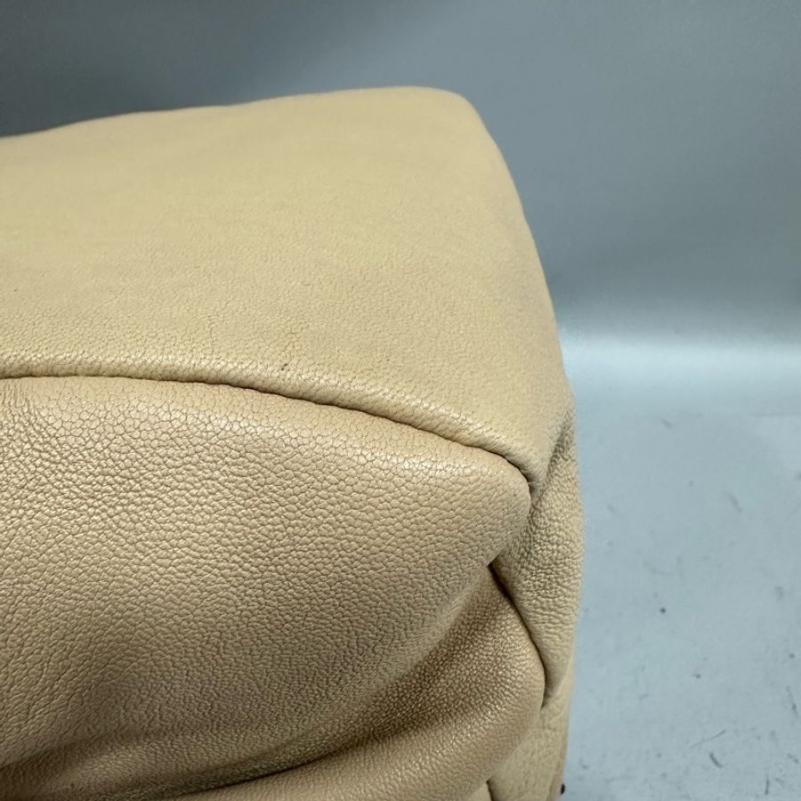 ferragamo 奶茶色蝴蝶結肩背手提包-20