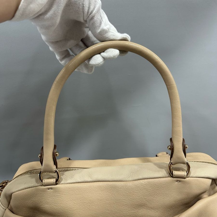 ferragamo 奶茶色蝴蝶結肩背手提包-28