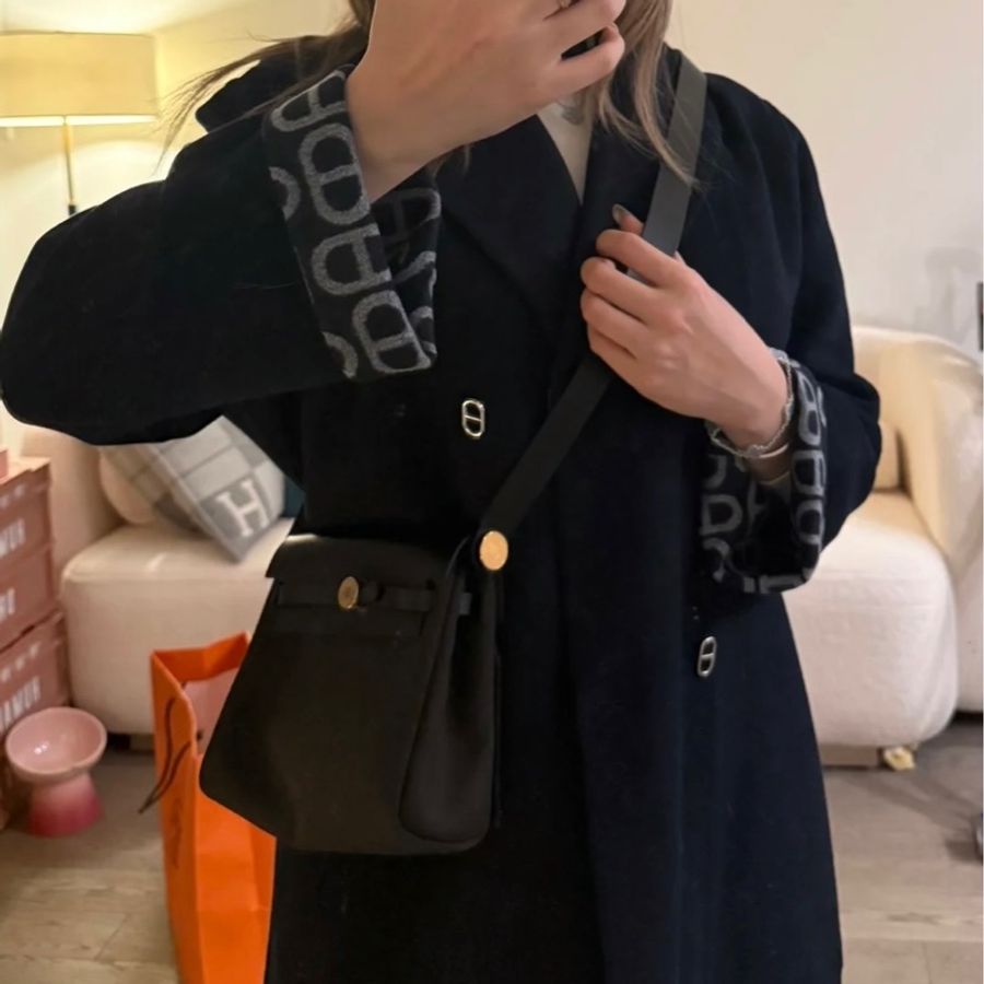 愛馬仕 Hermès Mini Herbag Zip 20 dark bronze 黑➕黑銅色 金釦 肩背包/ 斜背包-4