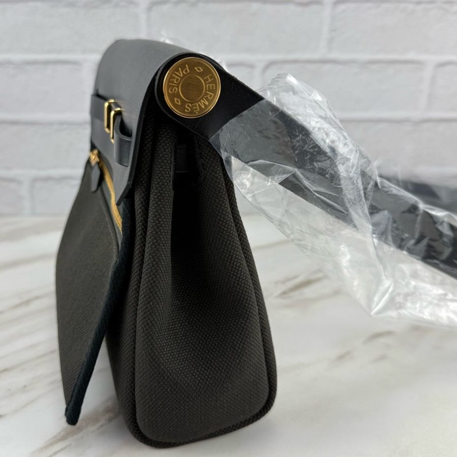 愛馬仕 Hermès Mini Herbag Zip 20 dark bronze 黑➕黑銅色 金釦 肩背包/ 斜背包-12