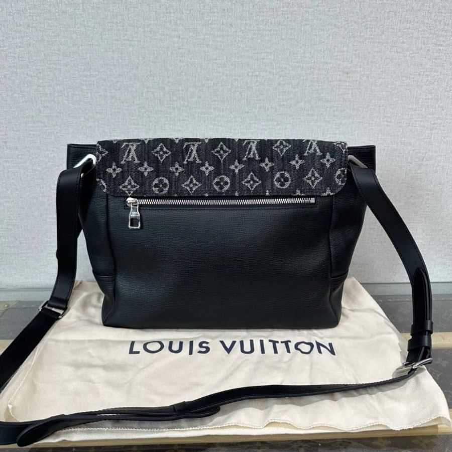 LV NIGO 聯名Besace Tokyo黑色牛仔老花郵差包 芯片款30*24*11 98新配件塵袋-5