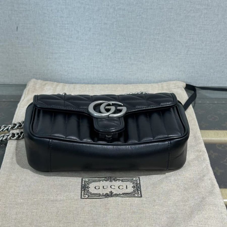GUCCI 黑銀Marmont馬蒙22肩背斜背鏈條包 21*14*6 98新配件塵袋-3