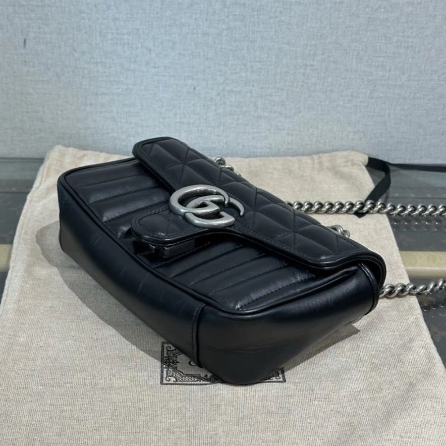 GUCCI 黑銀Marmont馬蒙22肩背斜背鏈條包 21*14*6 98新配件塵袋-4