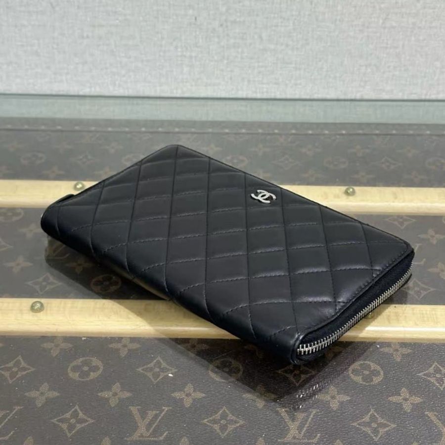 CHANEL 黑色銀扣菱格紋長款拉鍊錢包20*13*2  98新-4