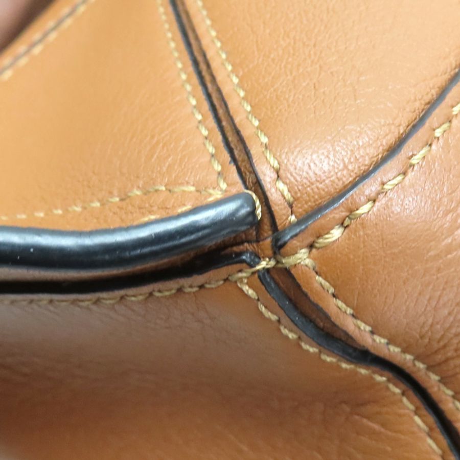 棕色 牛皮 Mini Puzzle Bumbag 斜背包【LOEWE 羅威】 B510EB1-14