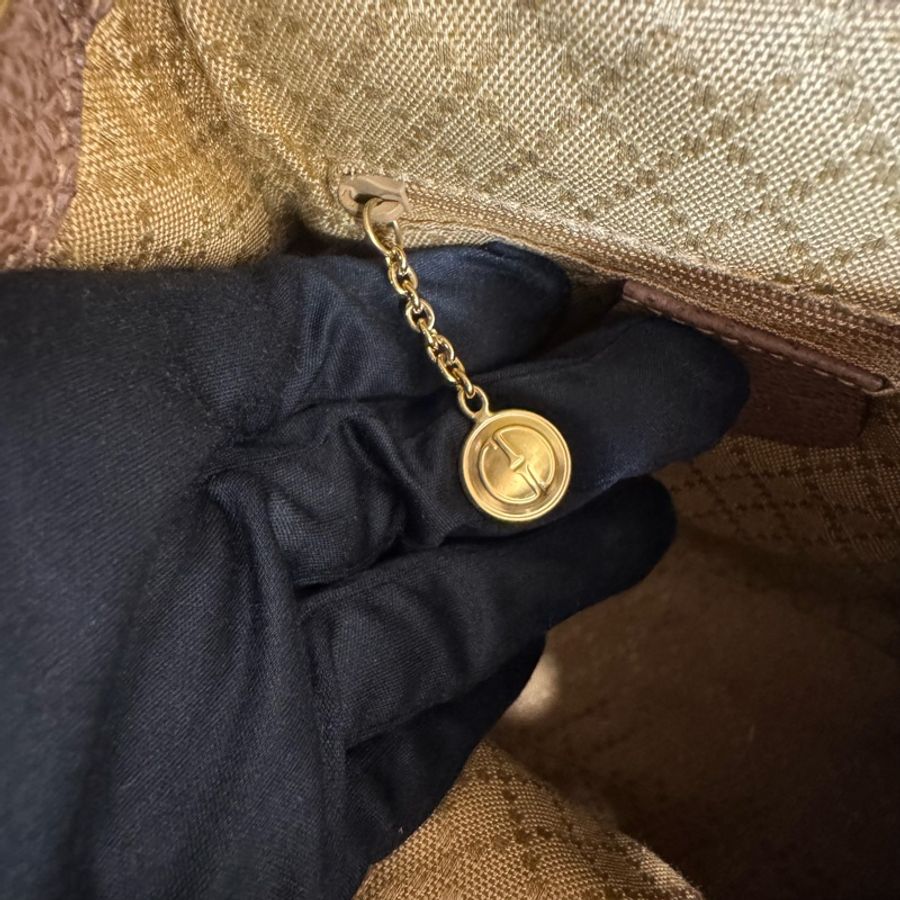 Gucci 竹子麂皮絨面咖後背包-12