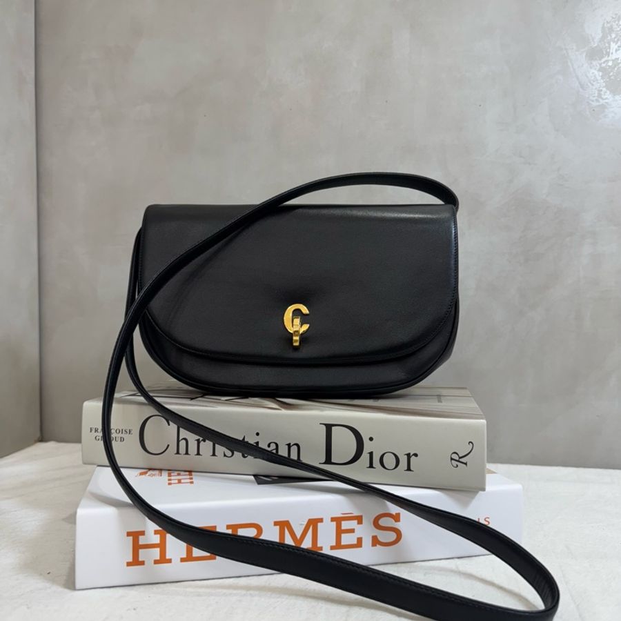 Dior 立體CD 黑色皮革斜背包-1