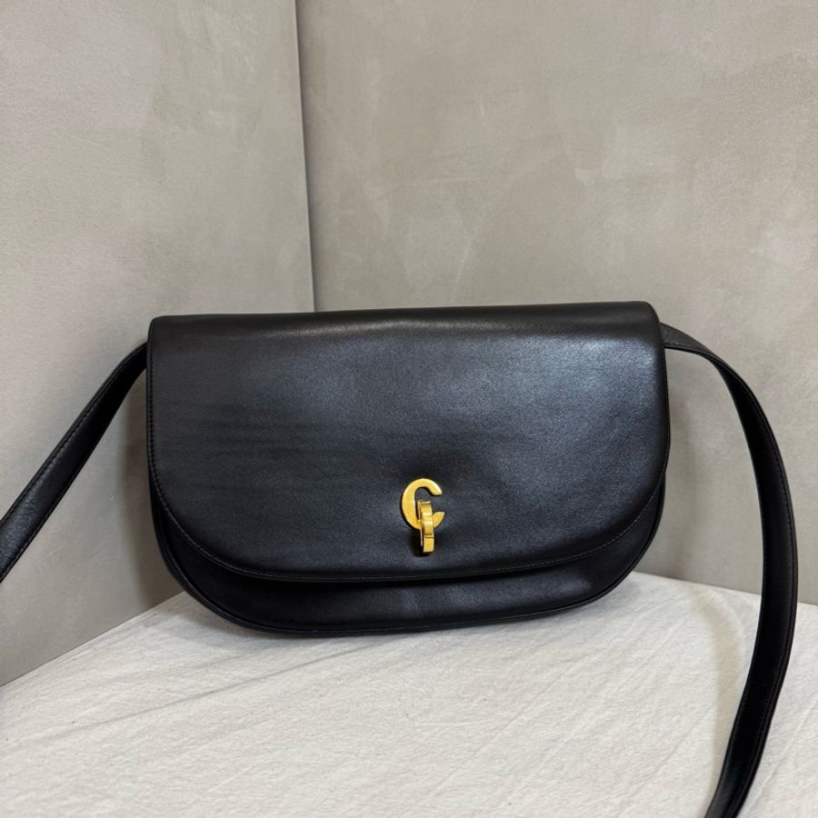 Dior 立體CD 黑色皮革斜背包-3