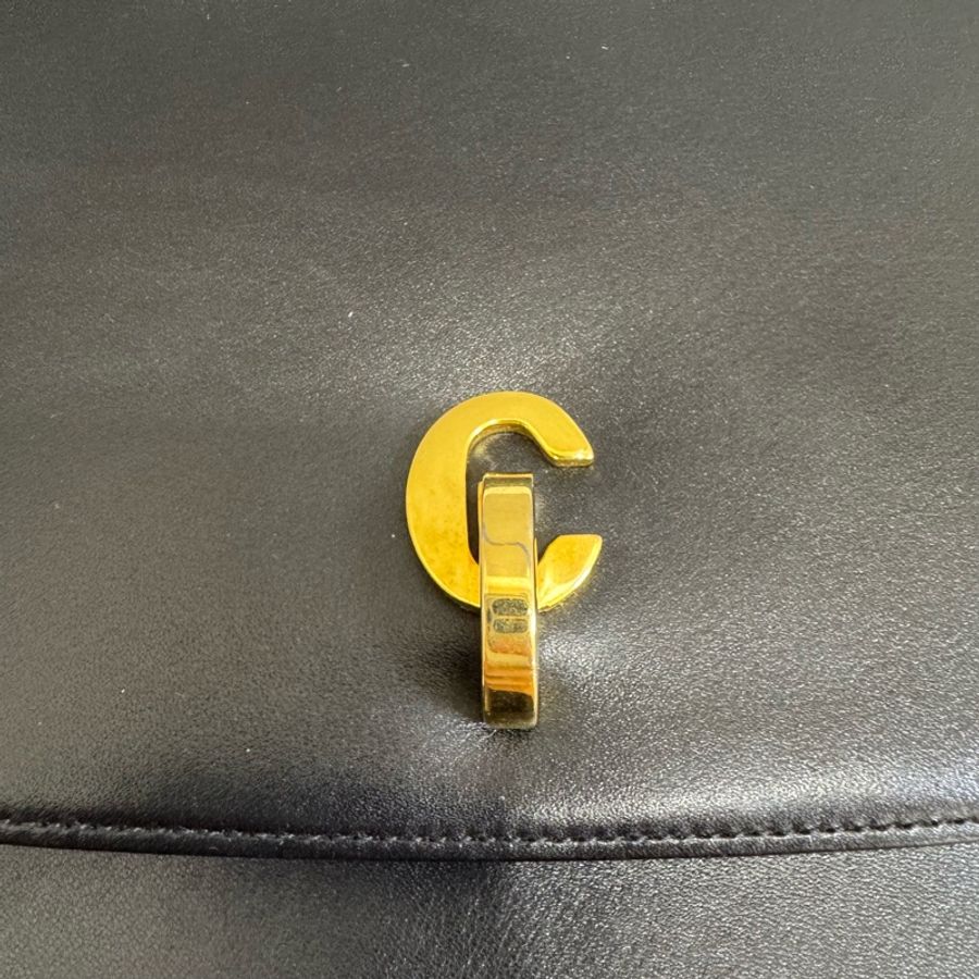 Dior 立體CD 黑色皮革斜背包-8