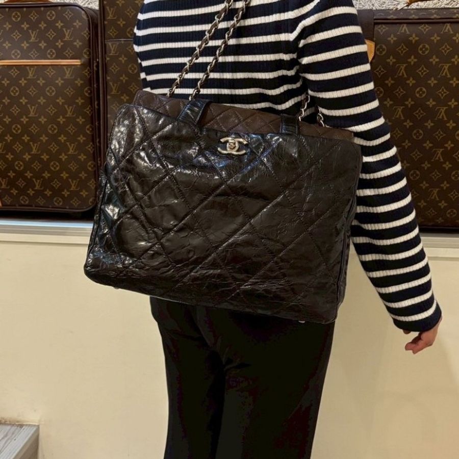 Chanel 銀鍊咖皮蓋黑包身包中包-2