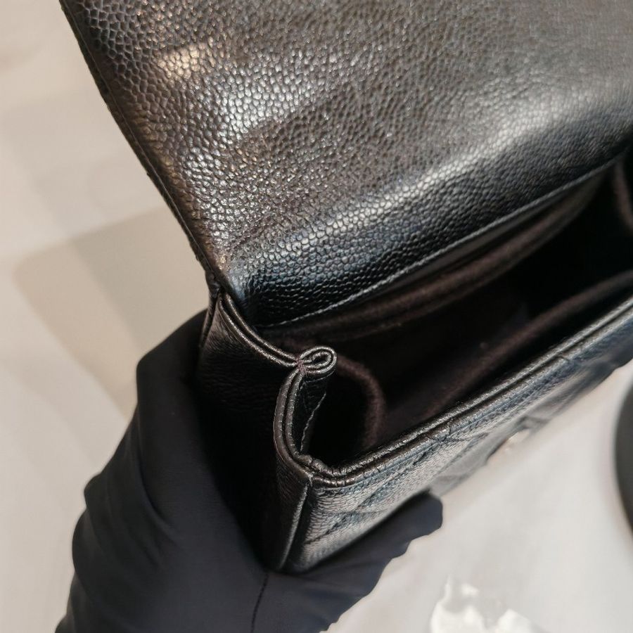 Chanel so black-16