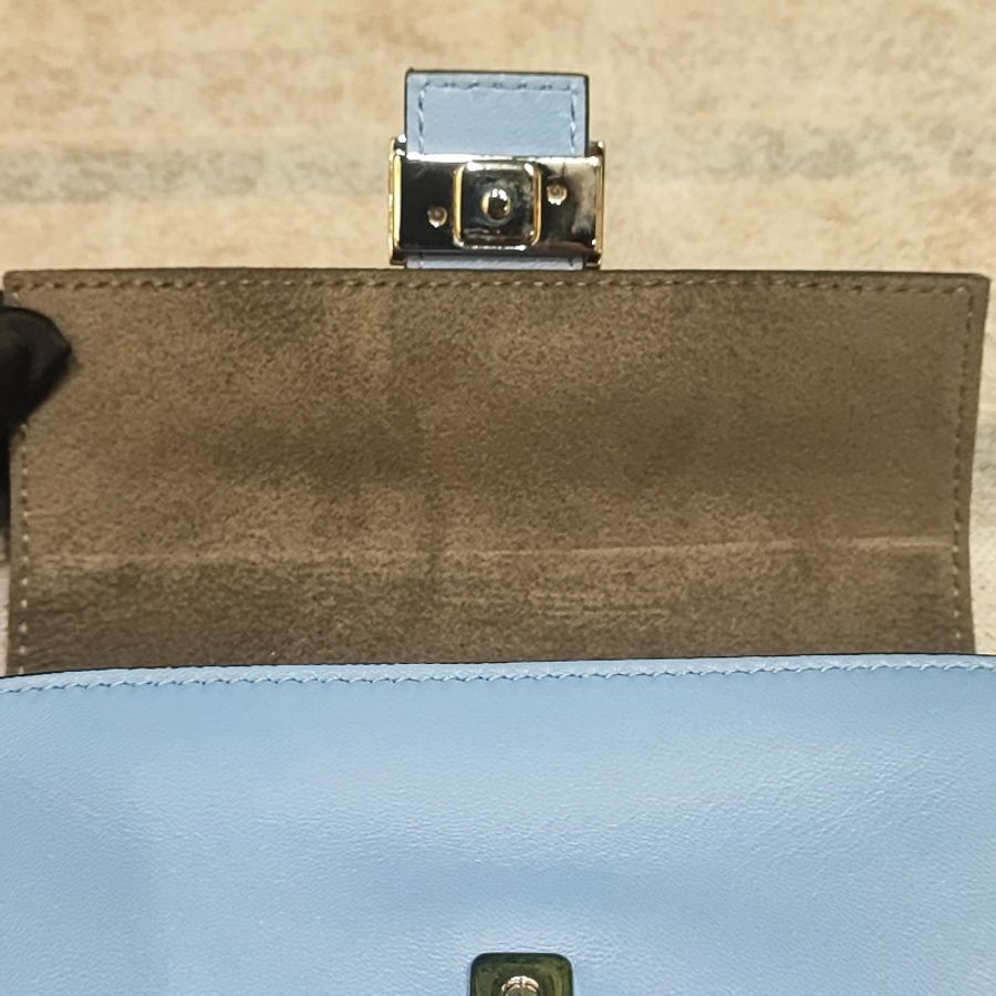 Fendi Micro Baguette-21