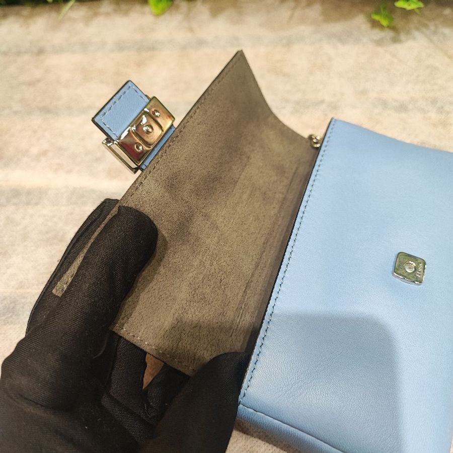 Fendi Micro Baguette-22