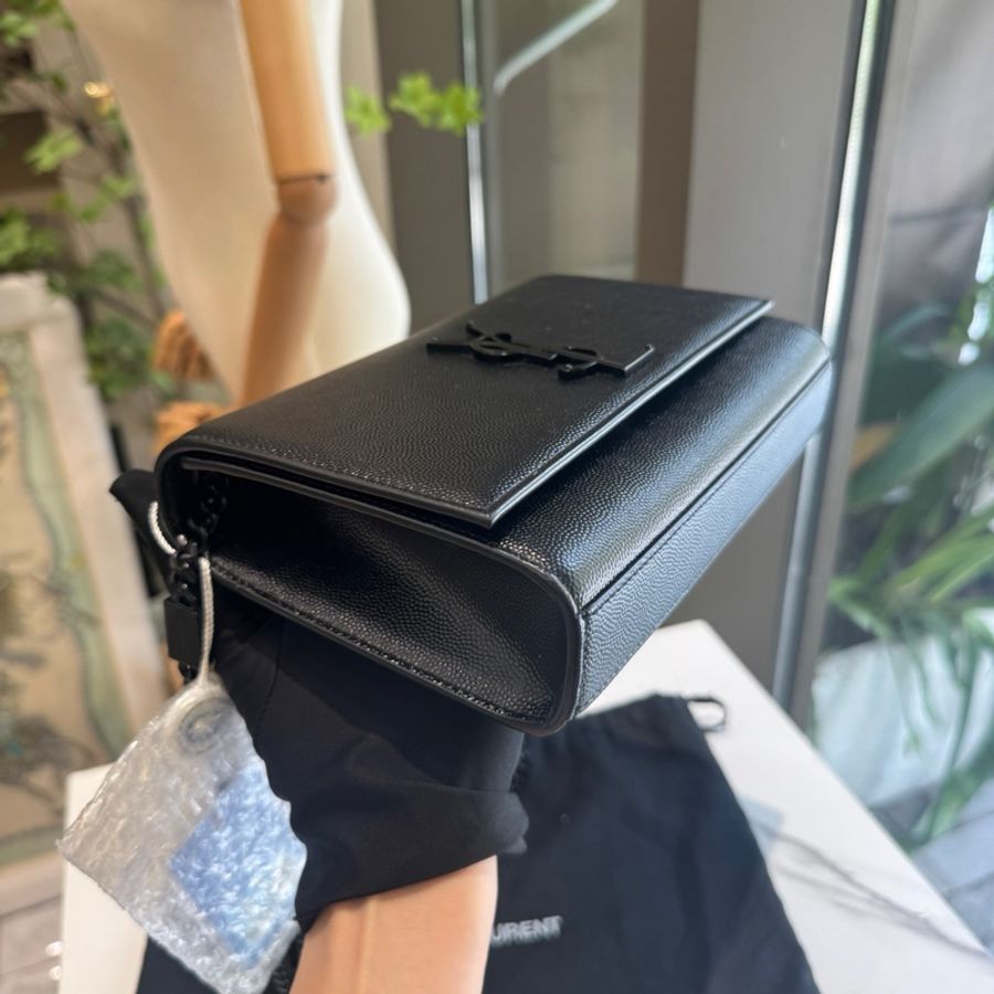 YSL 全黑魚子醬牛皮kate鏈條包 尺寸約20 X 12.5 X 5-4