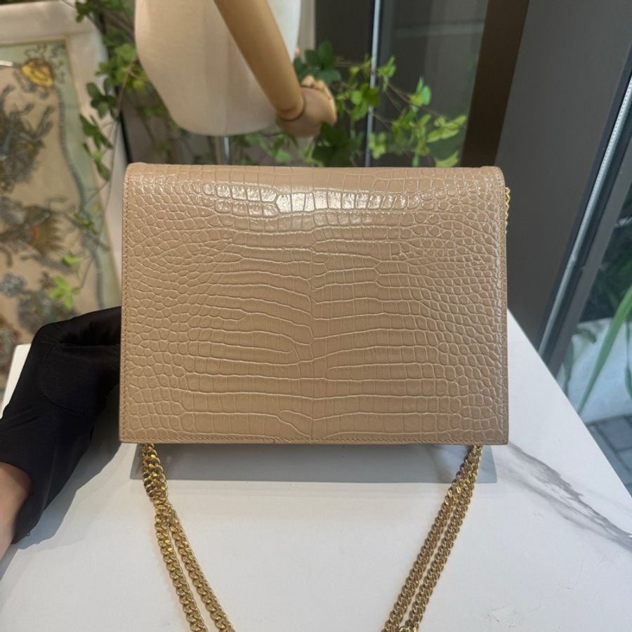 Ysl聖羅蘭 Cassandra系列 奶茶色鰐壓紋鏈條包 尺寸約22x17~-1