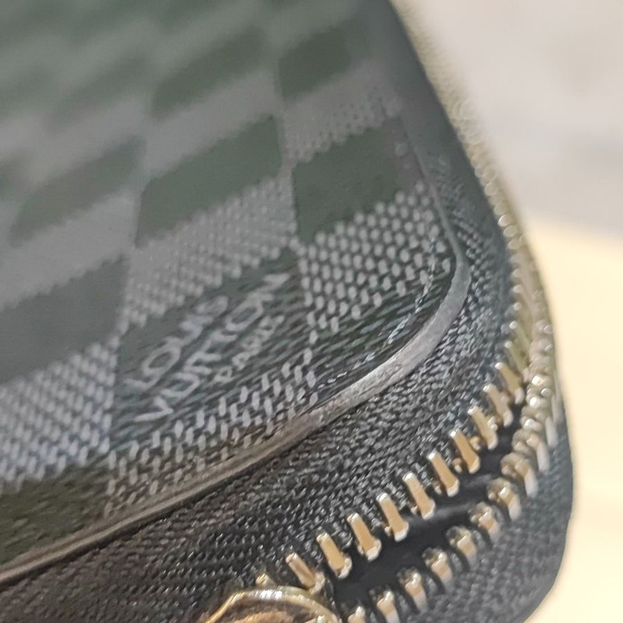 Louis Vuitton Zippy Vertical-20