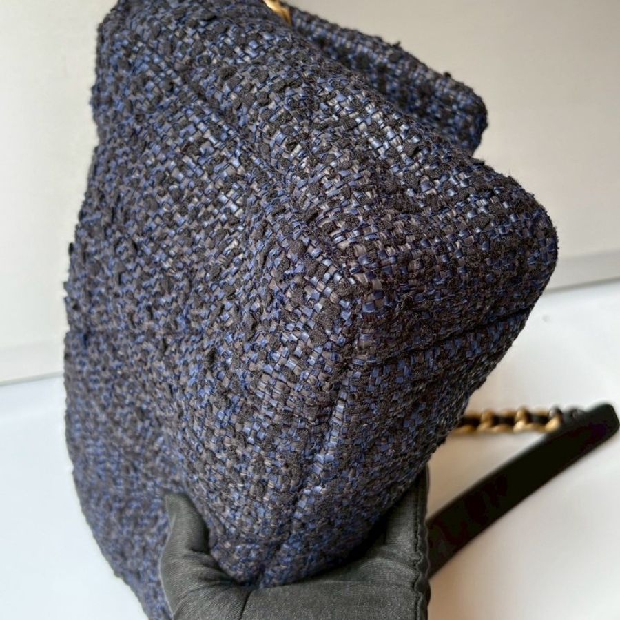 Chanel 鍊帶深藍黑軟呢布19包 30-9