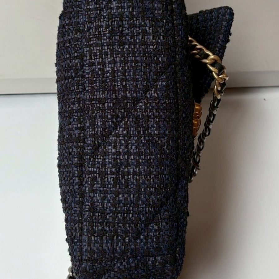 Chanel 鍊帶深藍黑軟呢布19包 30-14