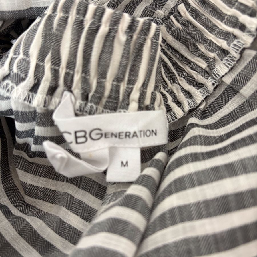 56)BCBGeneration正品夏日舒適材質連身短褲 M號 93成新-2