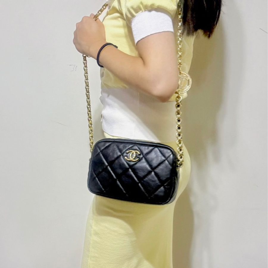香奈兒 Chanel 黑金羊皮鎏金鍊相機包-4