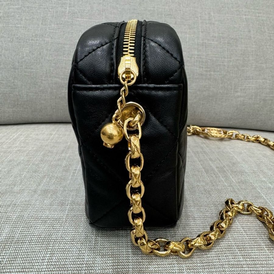 香奈兒 Chanel 黑金羊皮鎏金鍊相機包-10
