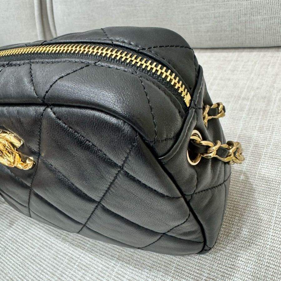 香奈兒 Chanel 黑金羊皮鎏金鍊相機包-19