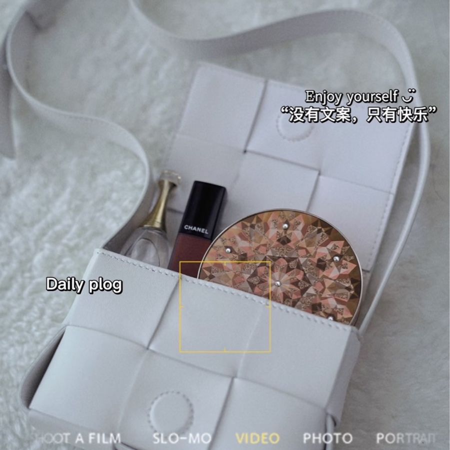 BOTTEGAVENETA mini cassette迷你小廢包 肩背包 斜背包-27