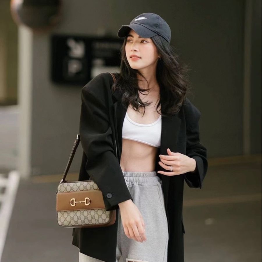 GUCCI古馳 Horsebit 1955 金色馬銜扣老花相機斜挎包 女款 烏木色-1