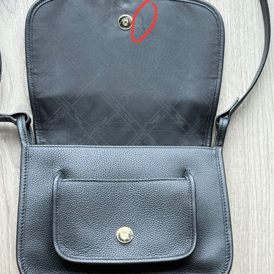 Longchamp LE FOULONNÉ 馬鞍斜背包,已停產的中號尺寸,黑色-24