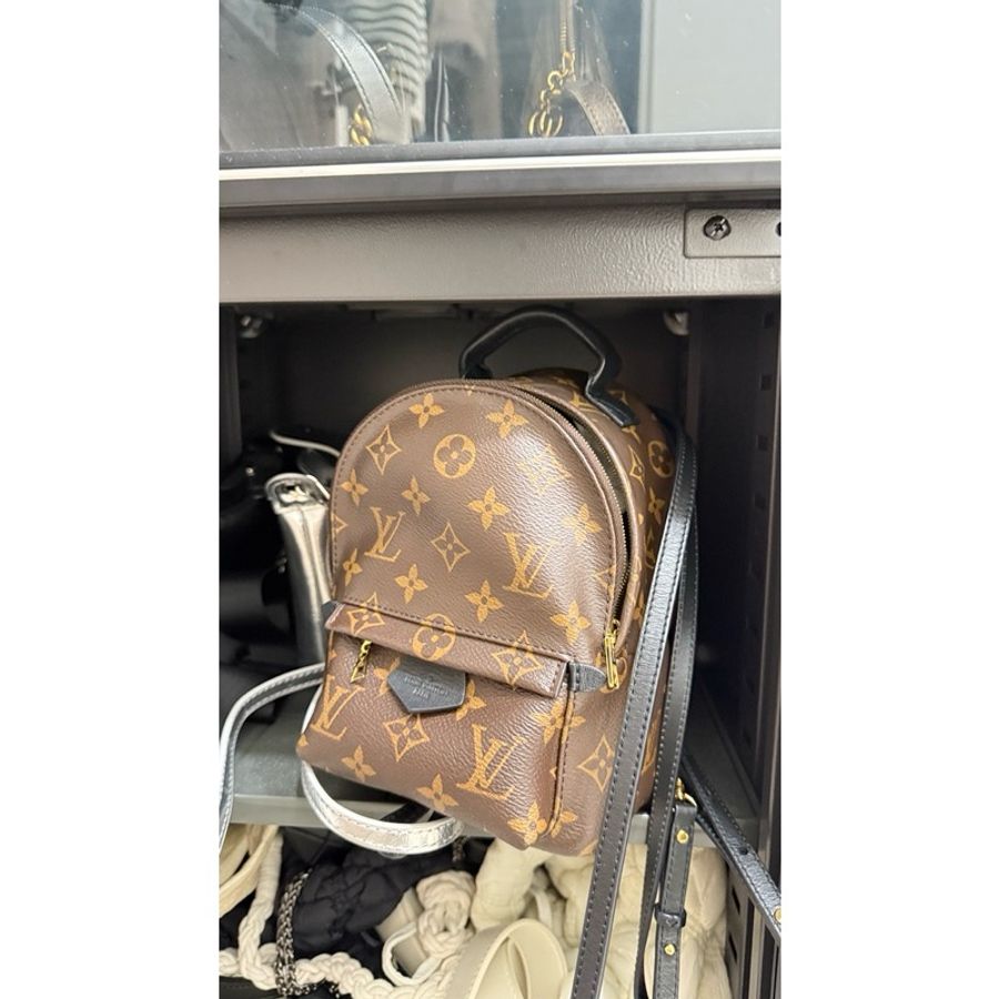 LV Palm Springs Mini 老花 後背包9成新 小書包//自售 //台北專櫃購入-0