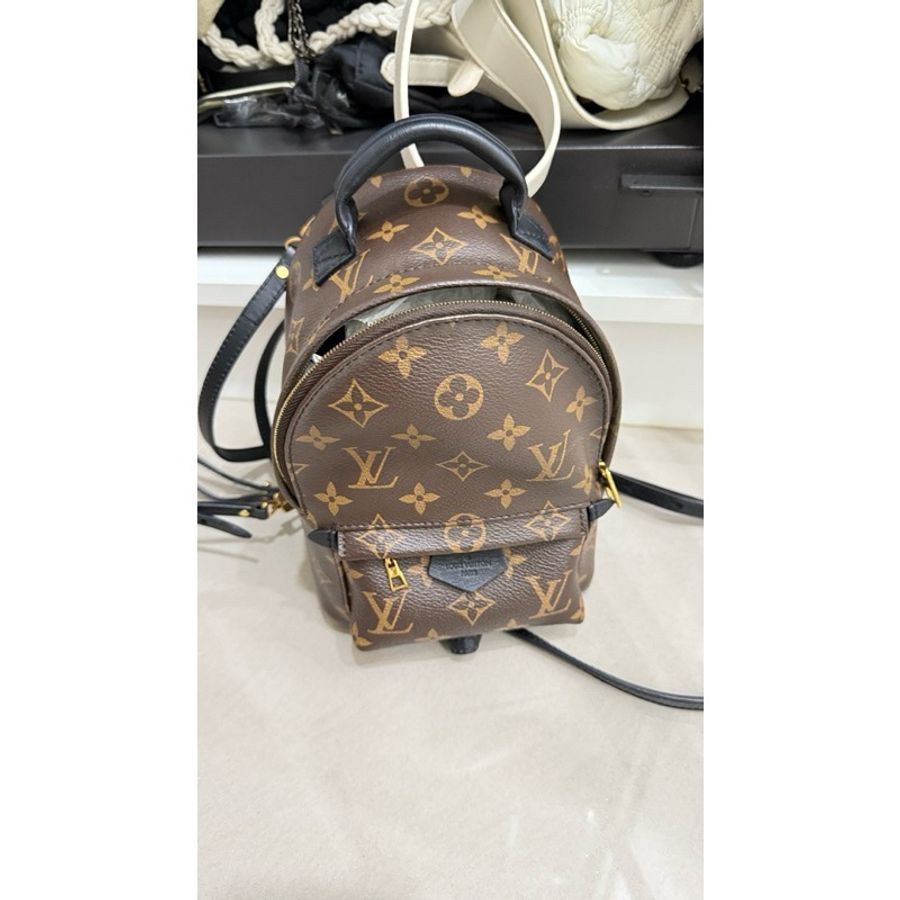 LV Palm Springs Mini 老花 後背包9成新 小書包//自售 //台北專櫃購入-4