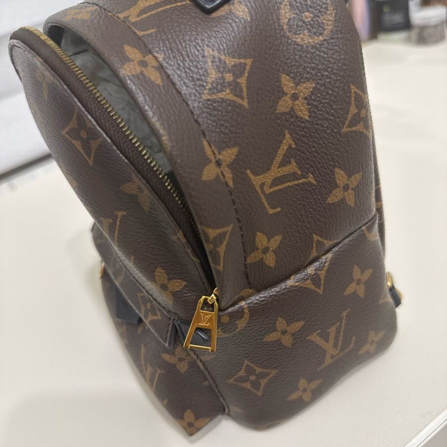 LV Palm Springs Mini 老花 後背包9成新 小書包//自售 //台北專櫃購入-10