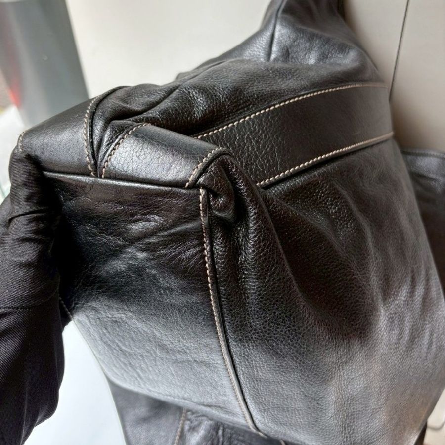Gucci 黑皮革騎士刻印大托特包-6