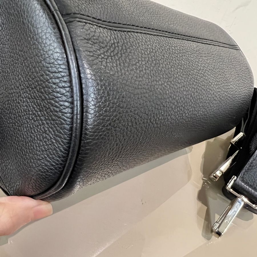 Dior 黑牛皮銀釦 homme roller 斜背包-5