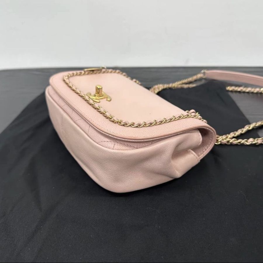 CHANEL 櫻花粉滾邊方胖子肩背包 98新 配件盒子塵袋-1