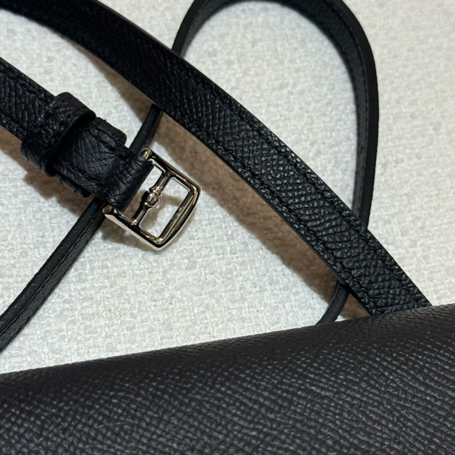 解放雙手小包HERMES Snap Wallet黑色全皮銀扣斜背包-6