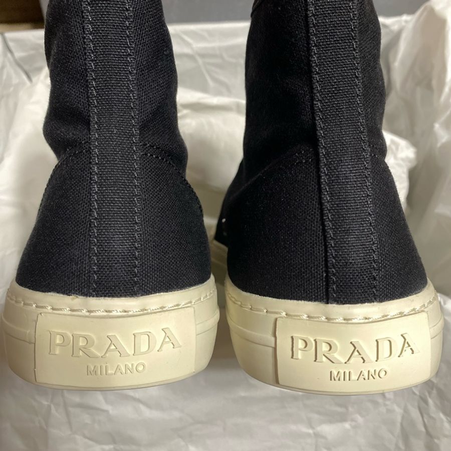 Prada 黑色三角標 帆布鞋 42碼-10