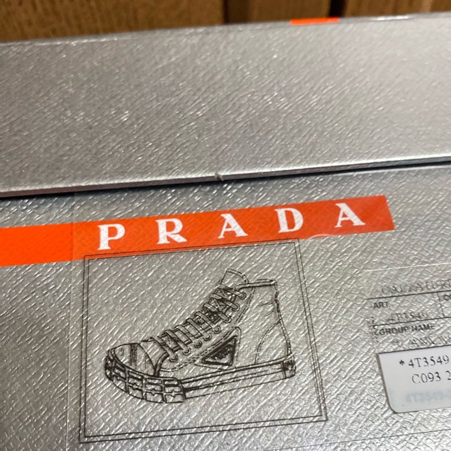 Prada 黑色三角標 帆布鞋 42碼-14