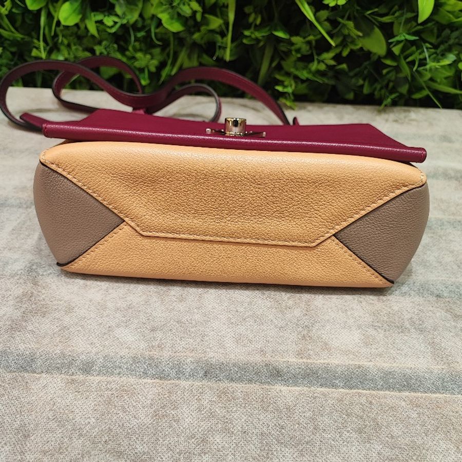 Louis Vuitton Lockme ll BB-4