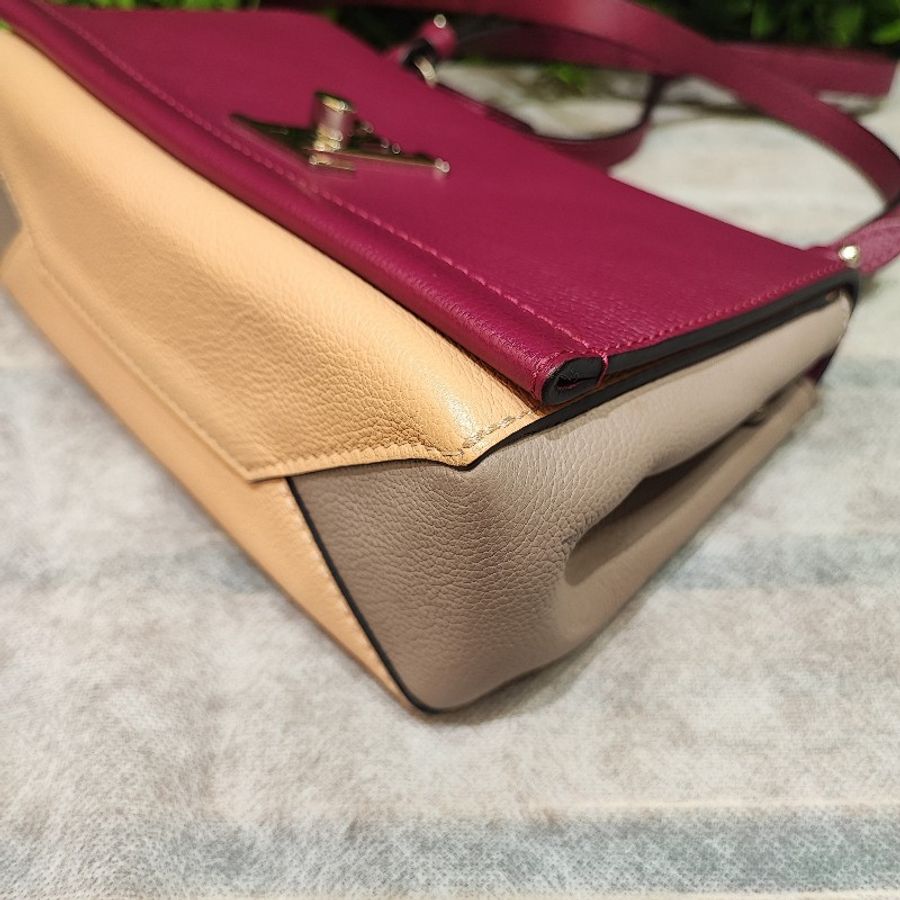 Louis Vuitton Lockme ll BB-7