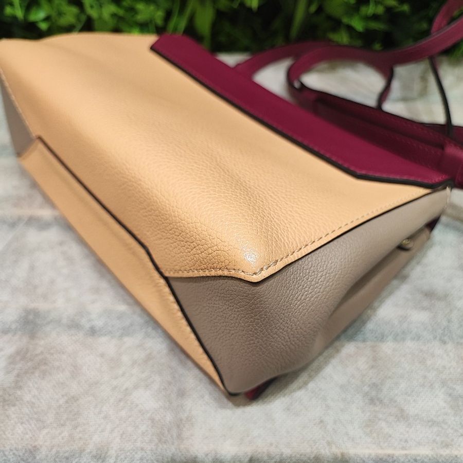 Louis Vuitton Lockme ll BB-9