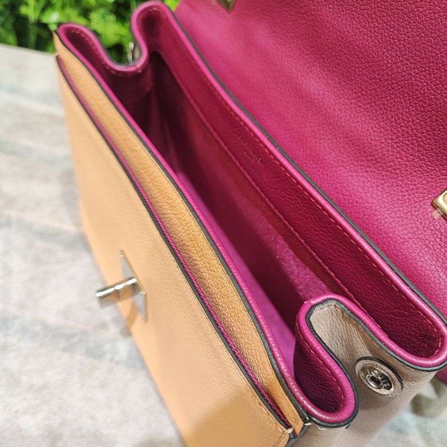Louis Vuitton Lockme ll BB-12