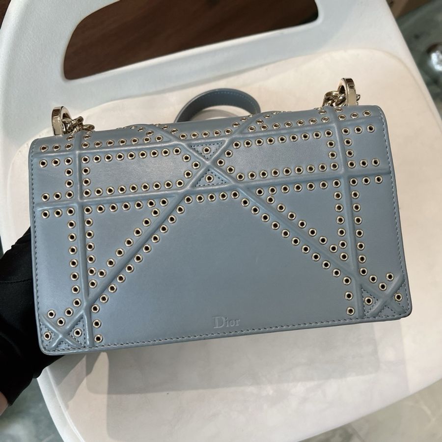 Dior 盾牌小號牛皮包 淡藍色-2