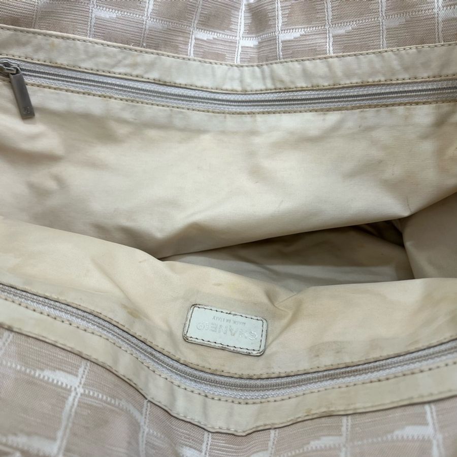Chanel 奶茶色香奈兒冰格托特包-6