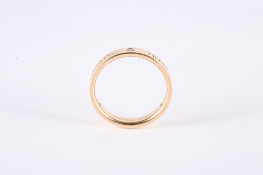 TIFFANY&CO(蒂芙尼) 18K玫瑰金 鑽石 玫瑰金 經典款band 窄版三鑽戒指 18K-2